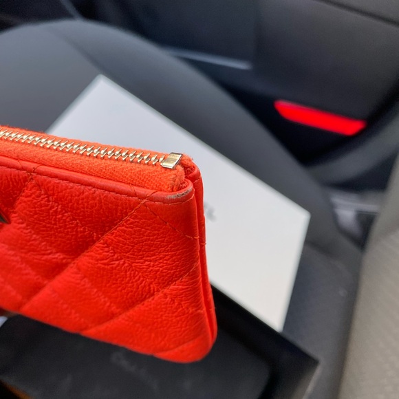 (Authenticated)Chanel Quilted Makeup Bag - Picture 5 of 8